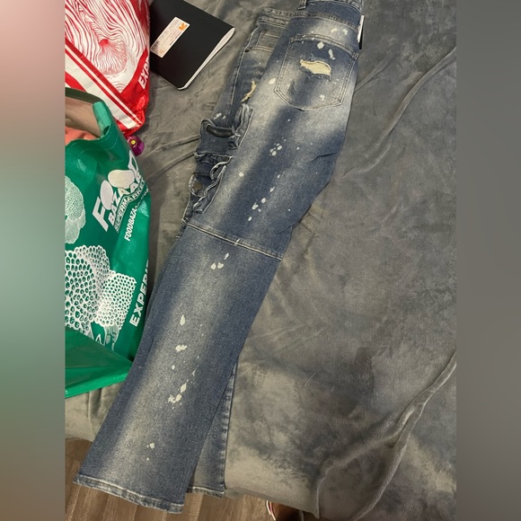 NWT MENS CARGO JEANS size 34 but run as a 32 - Picture 2 of 3